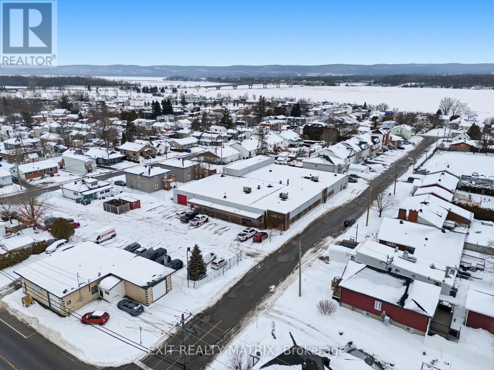 372 Bertha Street, Hawkesbury, Ontario  K6A 2A8 - Photo 5 - X12704024