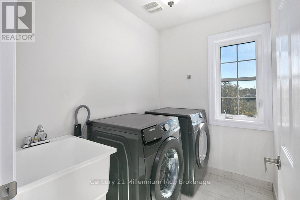 204 Lia Drive, Clearview (Stayner), Ontario  L0M 1S0 - Photo 31 - S12462424