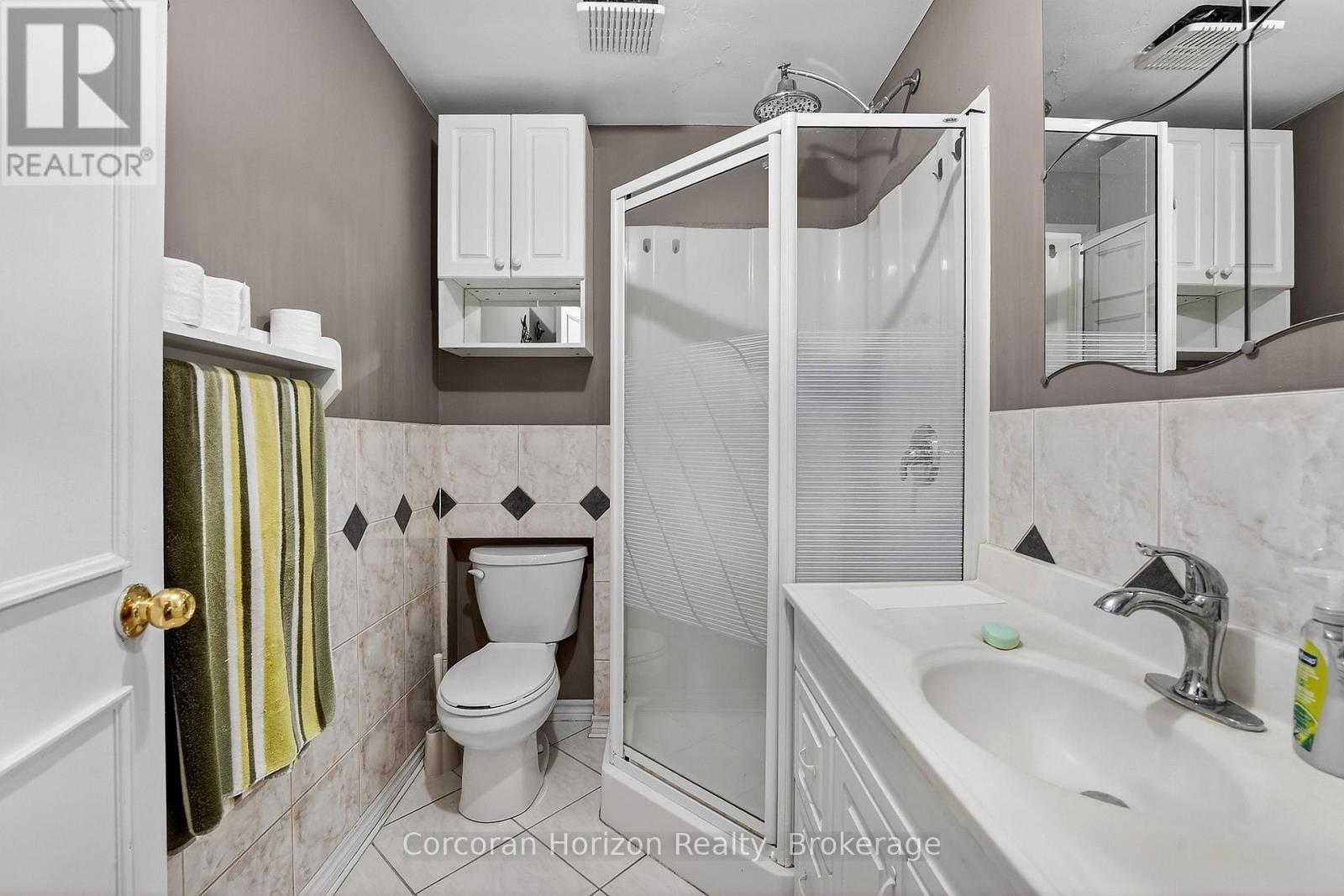 5270 Second Avenue, Niagara Falls, Ontario  L2E 4K2 - Photo 16 - X12703982