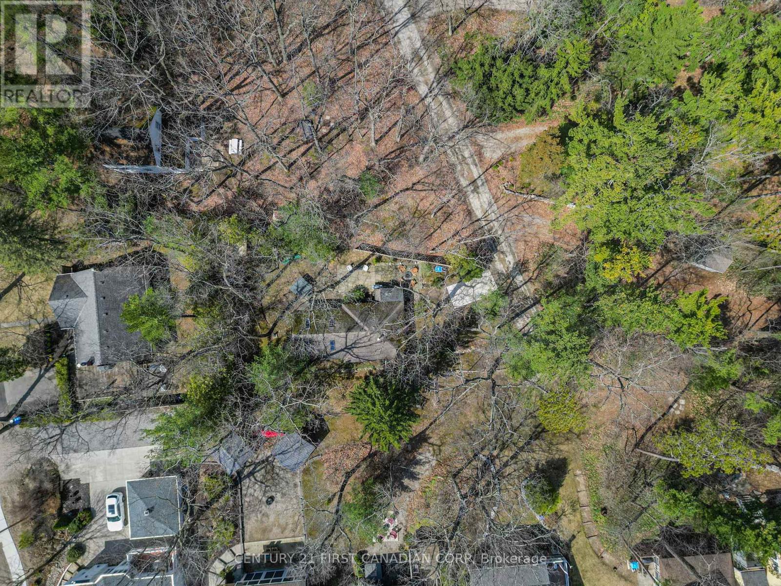 Photo 33 of 41 for 47 Heaman Crescent