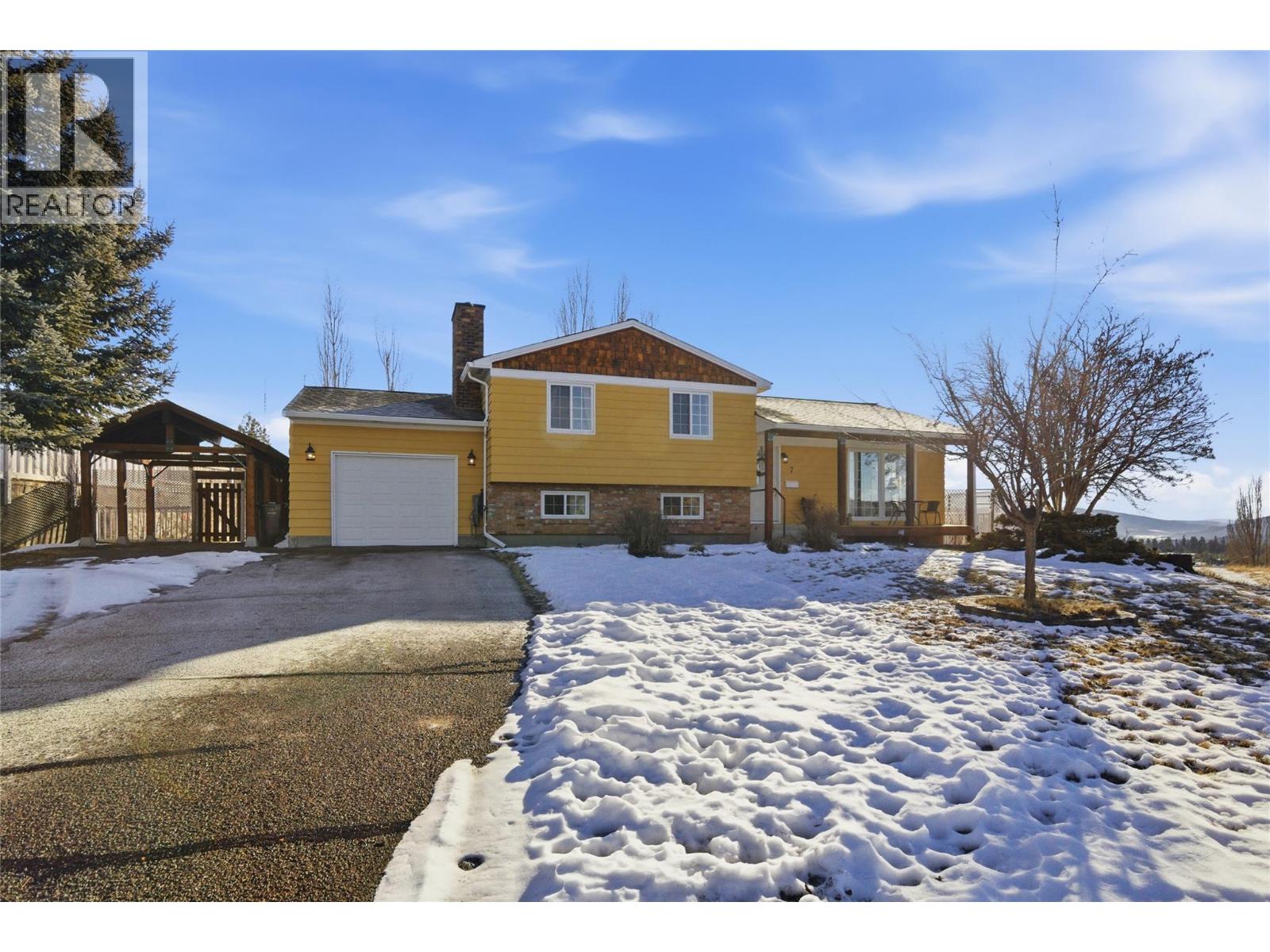 7 GARNET Avenue, logan lake, British Columbia