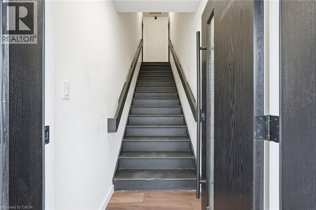 4876 Simcoe Street Unit# 3, Niagara Falls, Ontario  L2E 1V9 - Photo 3 - 40799057