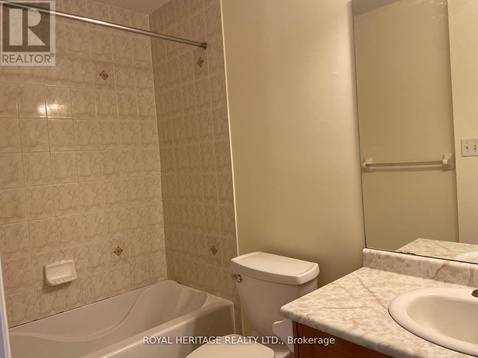 16 Pilkington Drive, Toronto, Ontario  M1L 0B6 - Photo 12 - E12704154