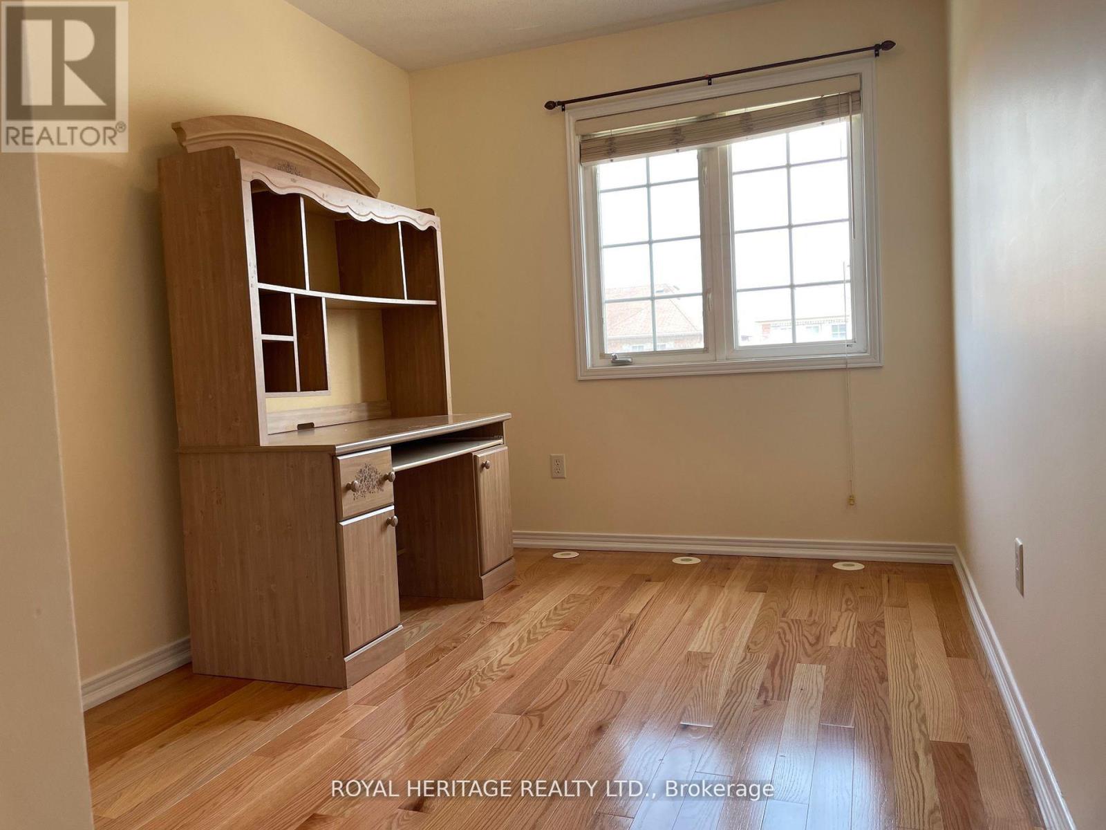 16 Pilkington Drive, Toronto, Ontario  M1L 0B6 - Photo 13 - E12704154