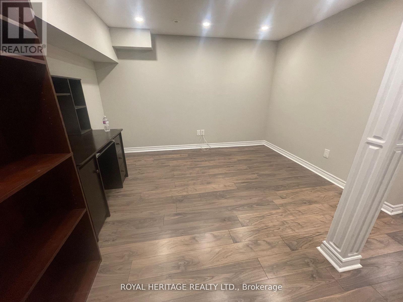 16 Pilkington Drive, Toronto, Ontario  M1L 0B6 - Photo 15 - E12704154