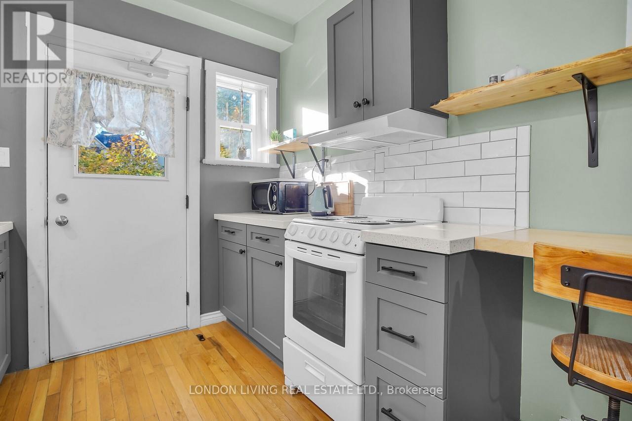 3 - 49 Ridout Street S, London South, Ontario  N6C 3W8 - Photo 18 - X12703980