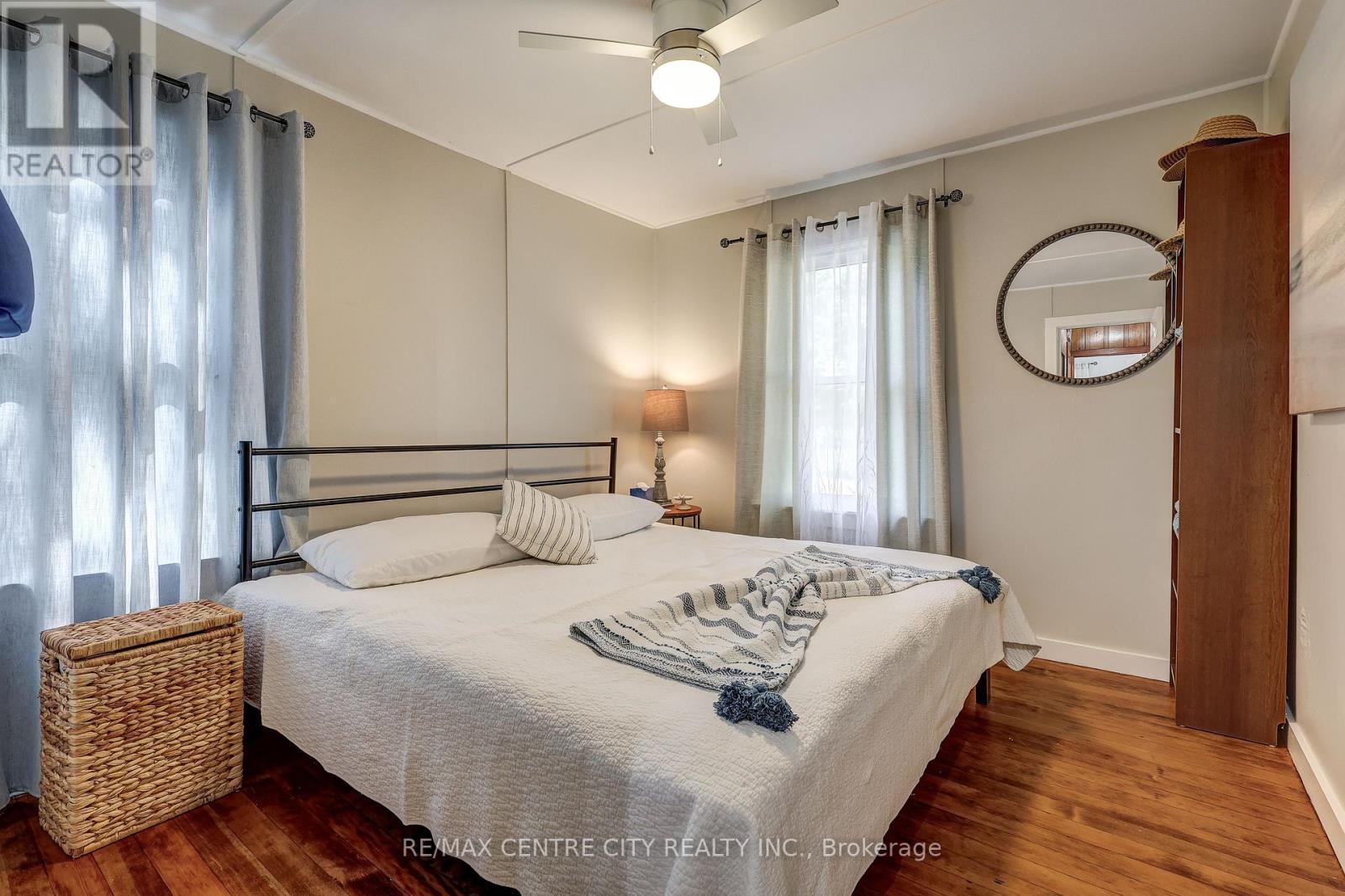 17374 Lakeshore Road, Chatham-Kent, Ontario  N0P 1X0 - Photo 27 - X12704026