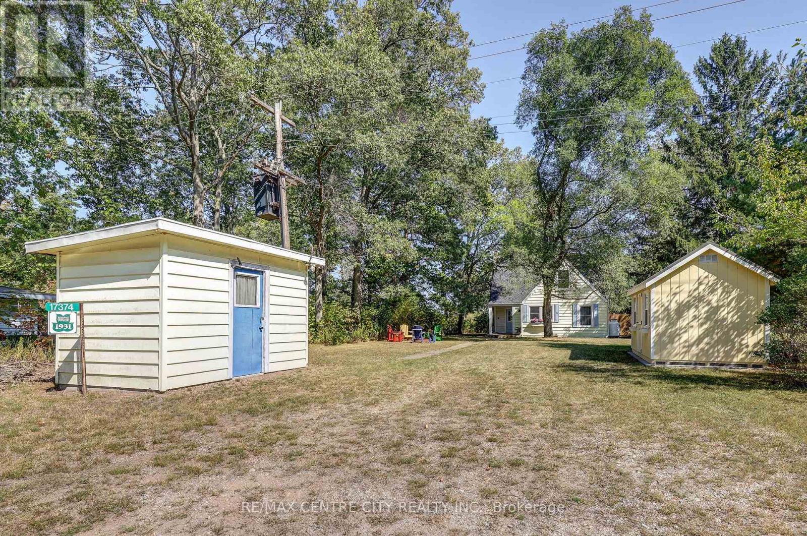 17374 Lakeshore Road, Chatham-Kent, Ontario  N0P 1X0 - Photo 3 - X12704026