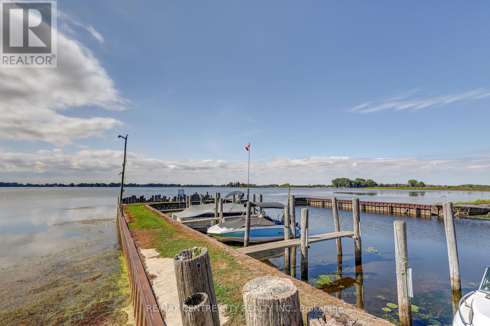 17374 Lakeshore Road, Chatham-Kent, Ontario  N0P 1X0 - Photo 48 - X12704026