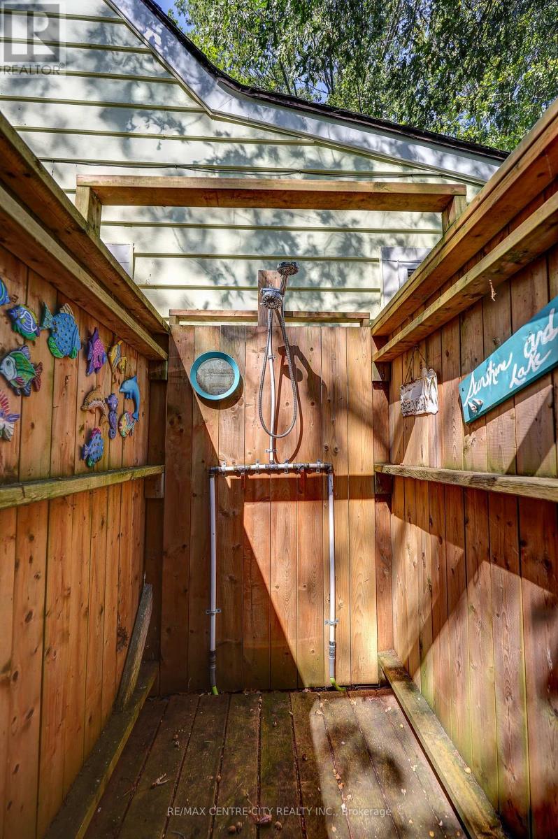 17374 Lakeshore Road, Chatham-Kent, Ontario  N0P 1X0 - Photo 6 - X12704026