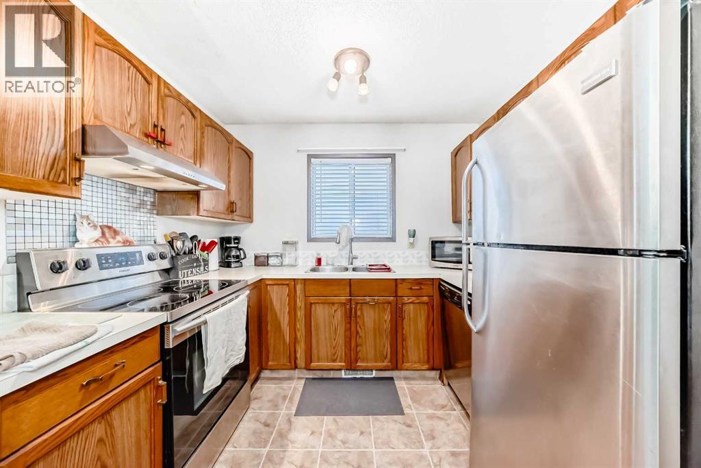 27 Martinview Crescent Ne, Calgary, Alberta  t3j 2s2 - Photo 9 - A2271186