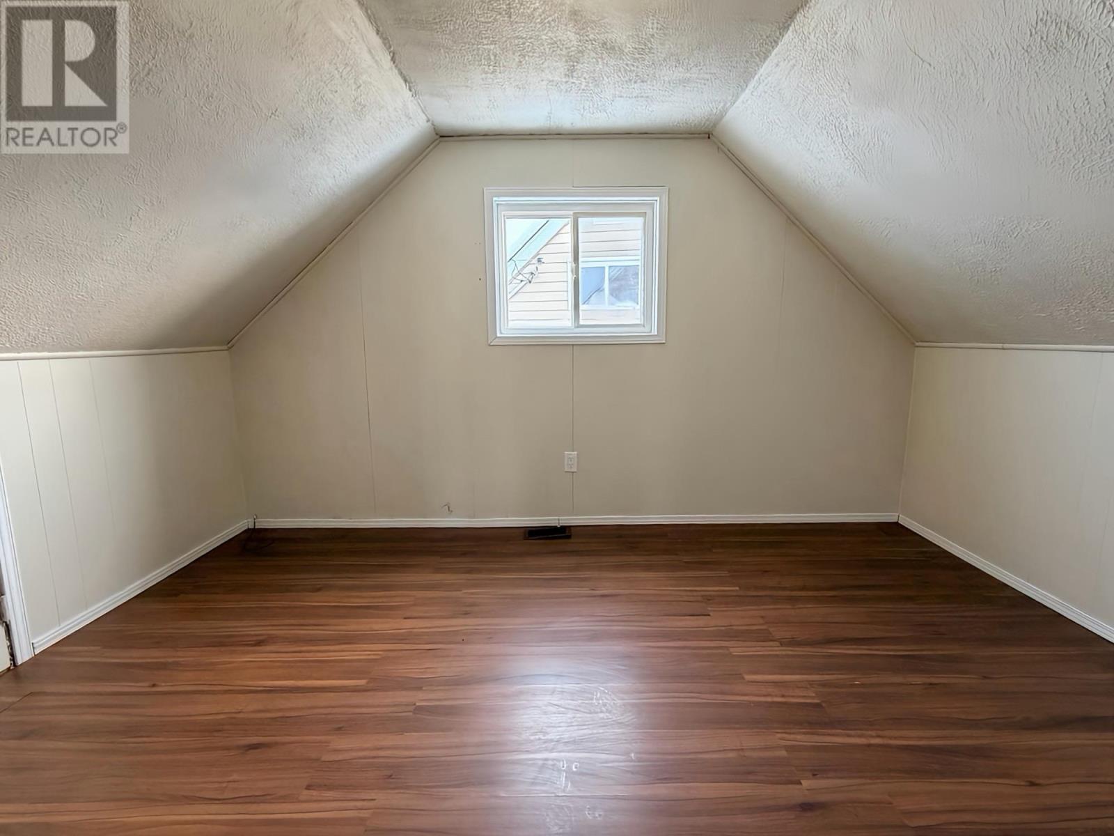 330 Ball Park Cres, Geraldton, Ontario  P0T 1M0 - Photo 8 - TB2600042