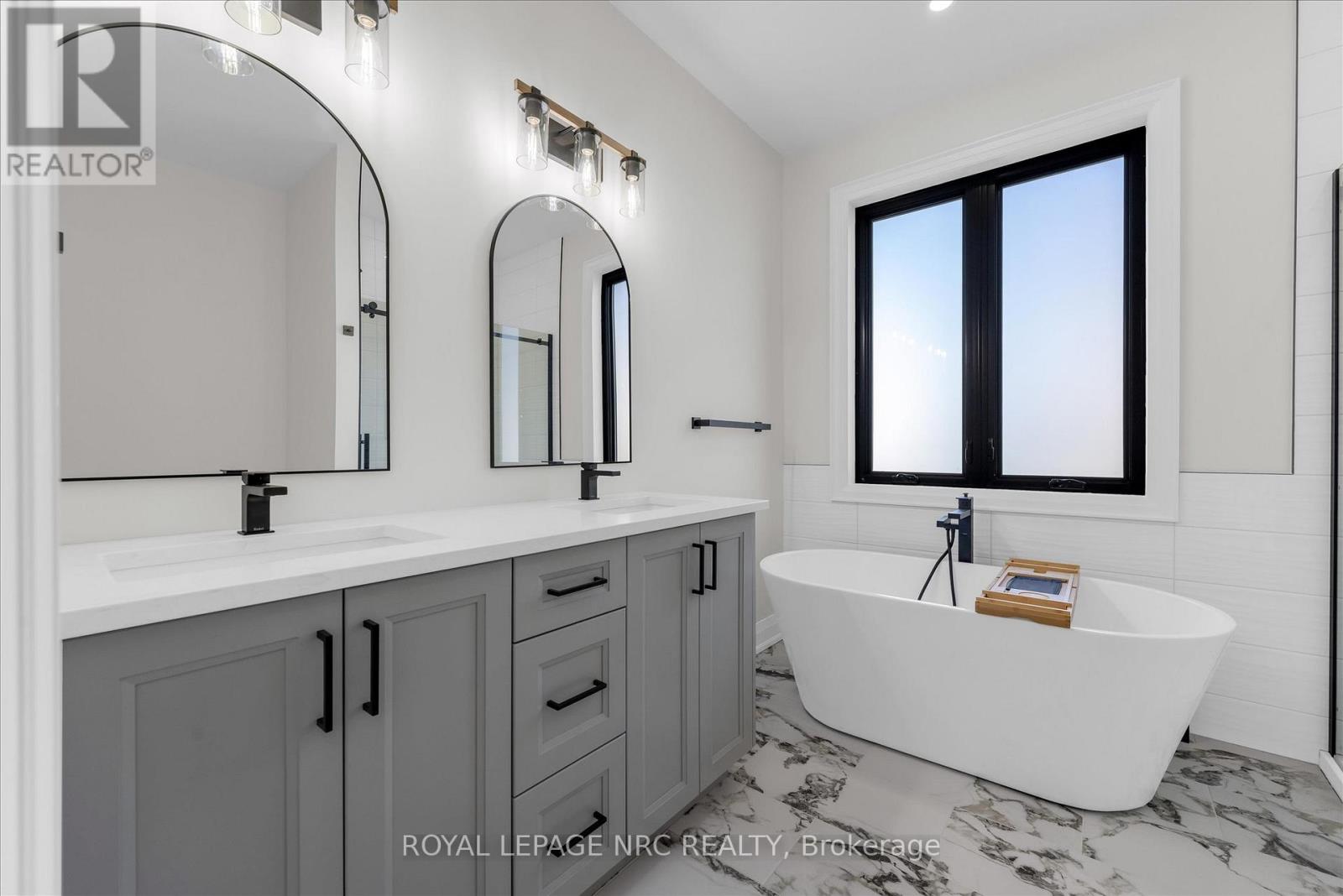 207 Forks Road, Welland, Ontario  L3B 6C5 - Photo 27 - X12704150