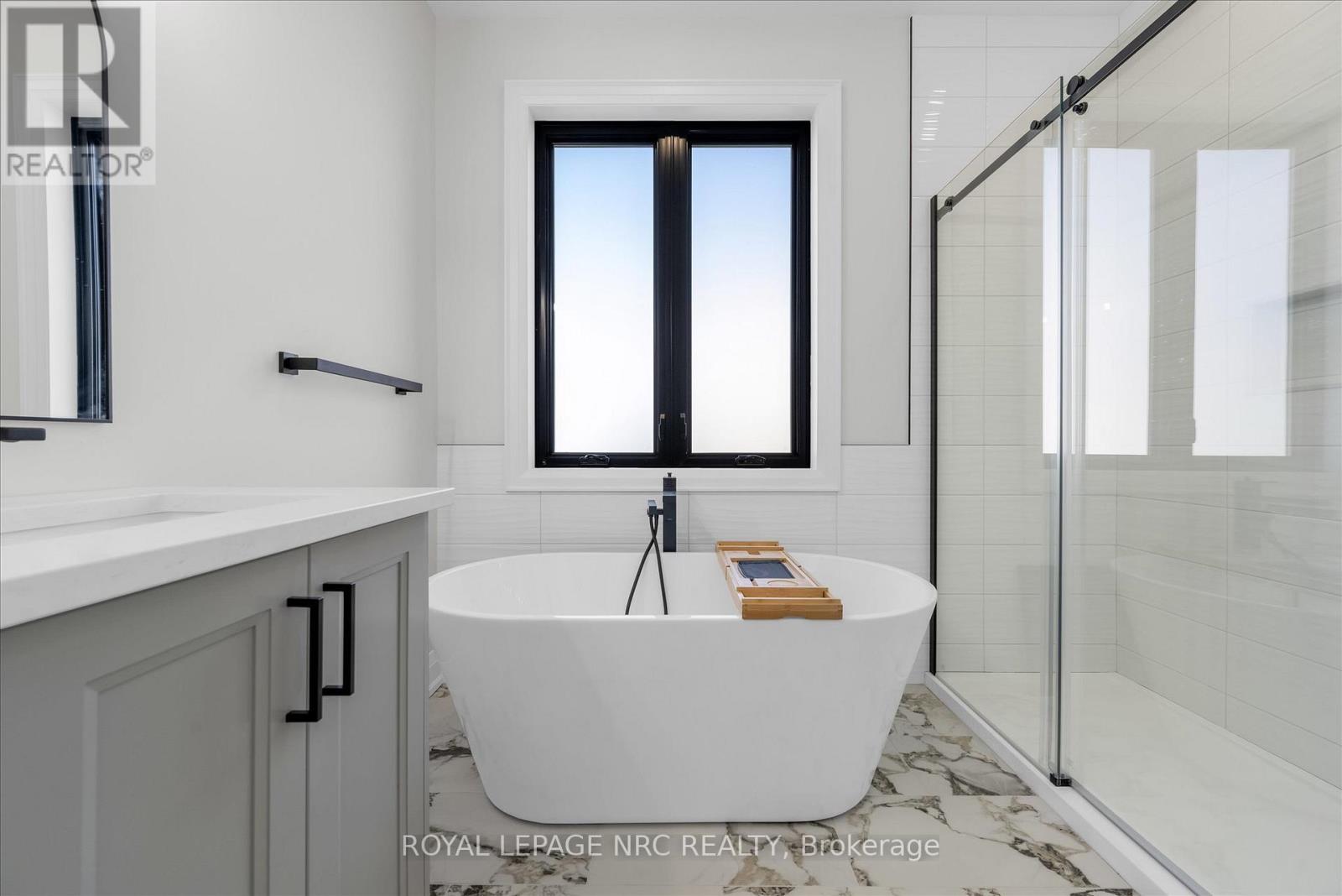 207 Forks Road, Welland, Ontario  L3B 6C5 - Photo 29 - X12704150