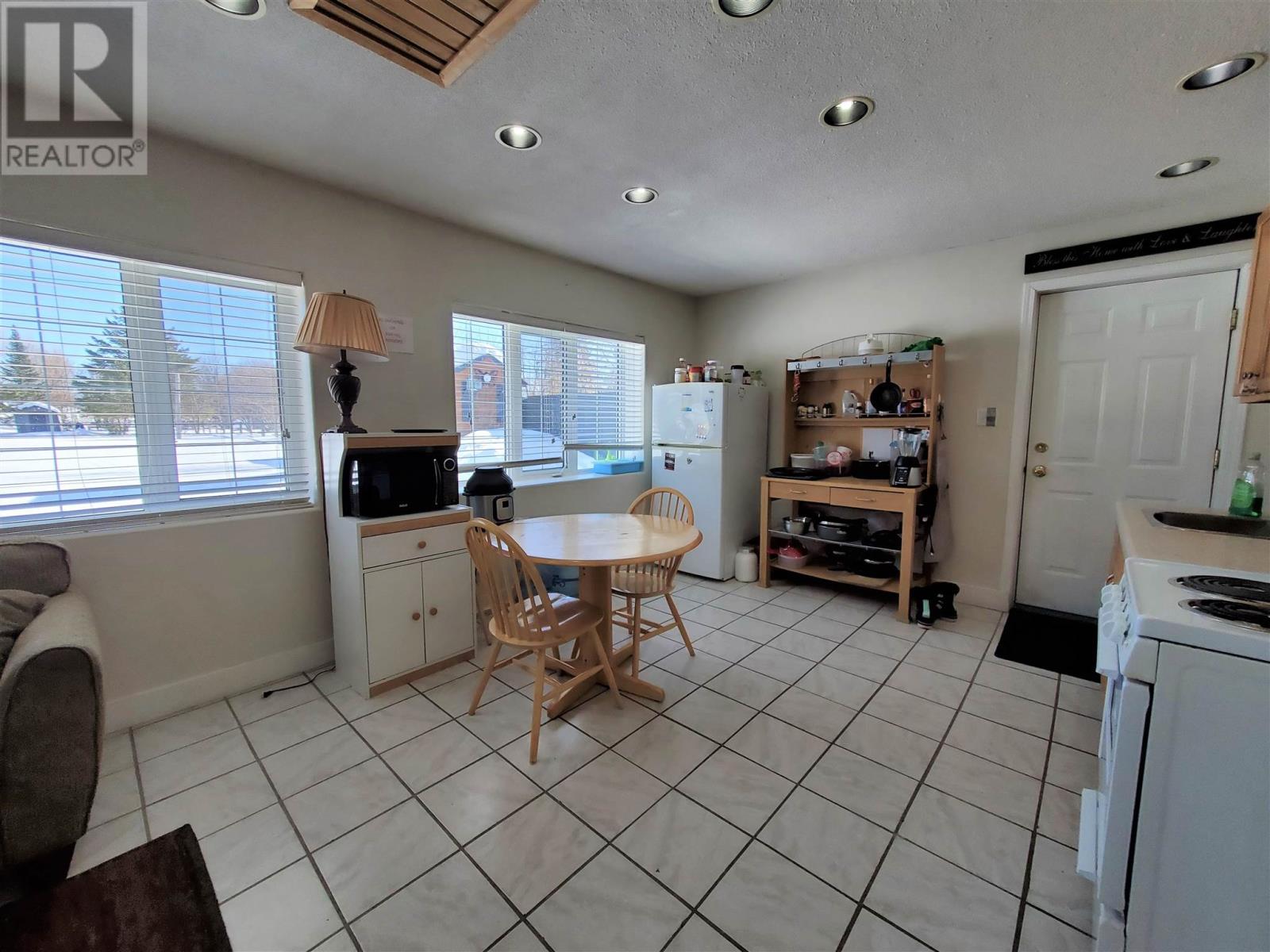 100 Queen St, Barwick, Ontario  P0W 1A0 - Photo 32 - TB2600085