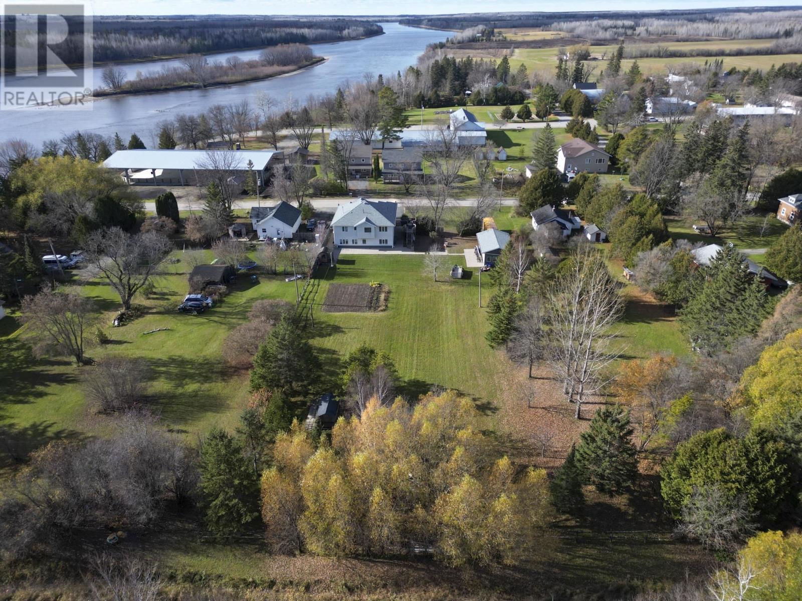 100 Queen St, Barwick, Ontario  P0W 1A0 - Photo 41 - TB2600085