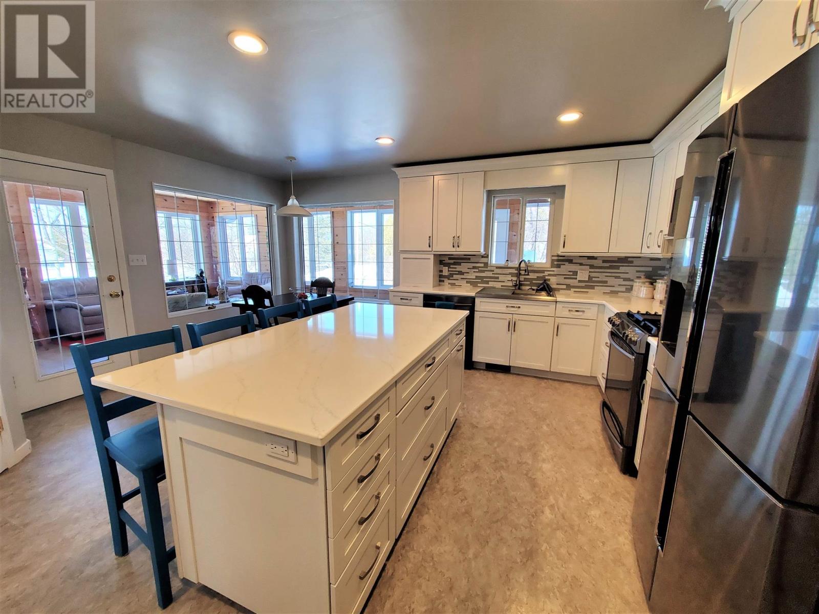 100 Queen St, Barwick, Ontario  P0W 1A0 - Photo 5 - TB2600085