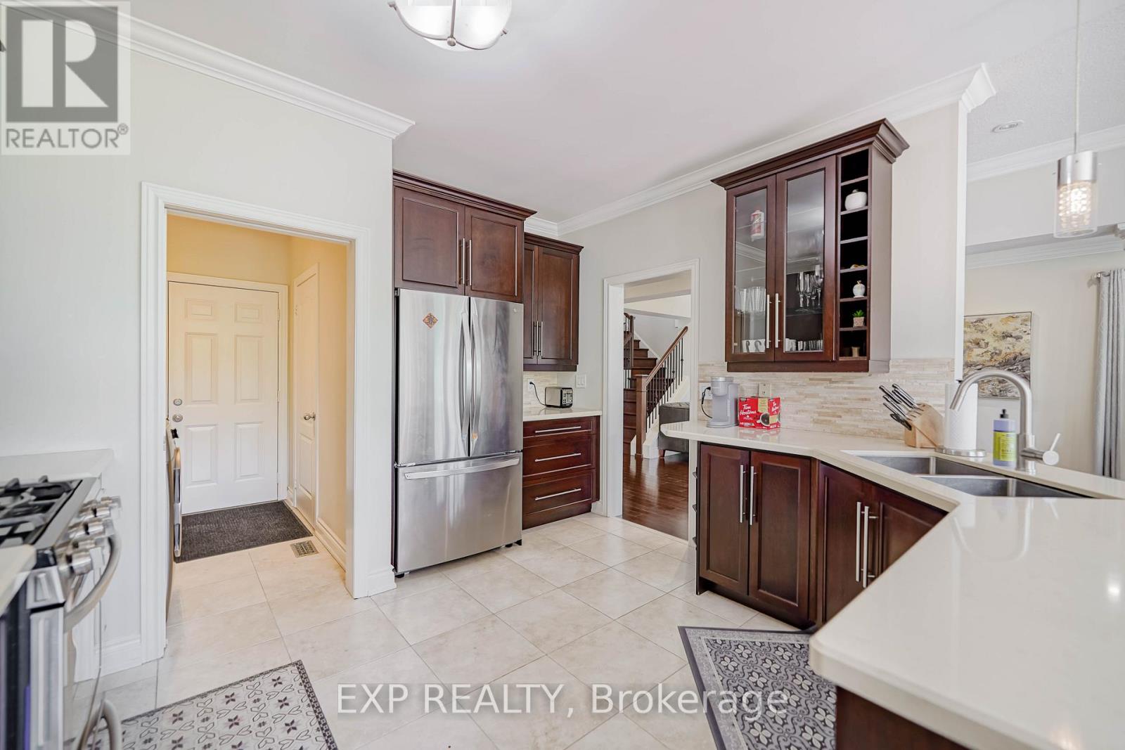 116 Colesbrook Road, Richmond Hill, Ontario  L4S 2G3 - Photo 10 - N12703752