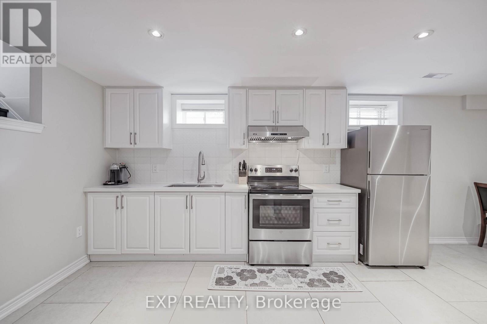 116 Colesbrook Road, Richmond Hill, Ontario  L4S 2G3 - Photo 41 - N12703752