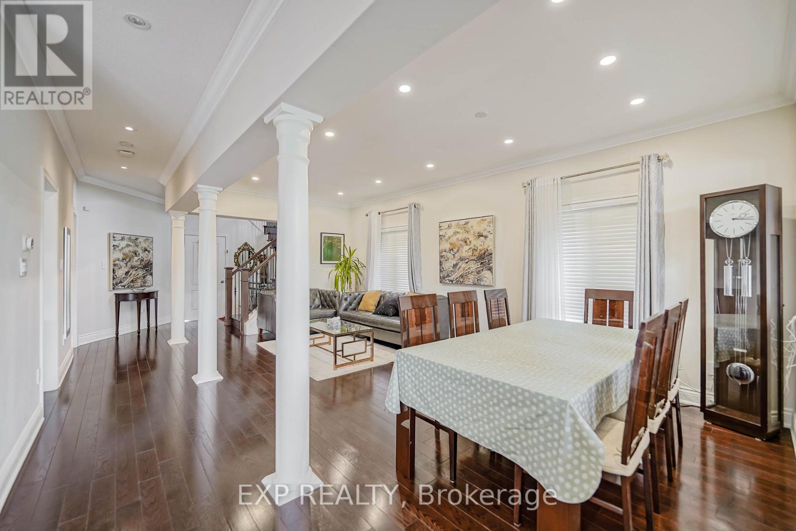 116 Colesbrook Road, Richmond Hill, Ontario  L4S 2G3 - Photo 9 - N12703752