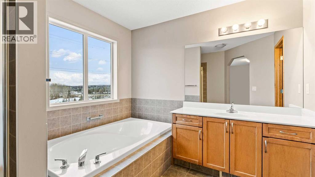 99 Tuscany Ridge Terrace Nw, Calgary, Alberta  T3L 3A6 - Photo 17 - A2278869