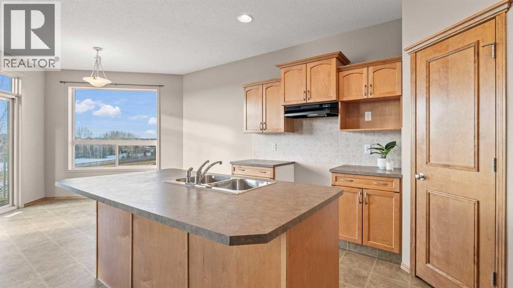 99 Tuscany Ridge Terrace Nw, Calgary, Alberta  T3L 3A6 - Photo 2 - A2278869