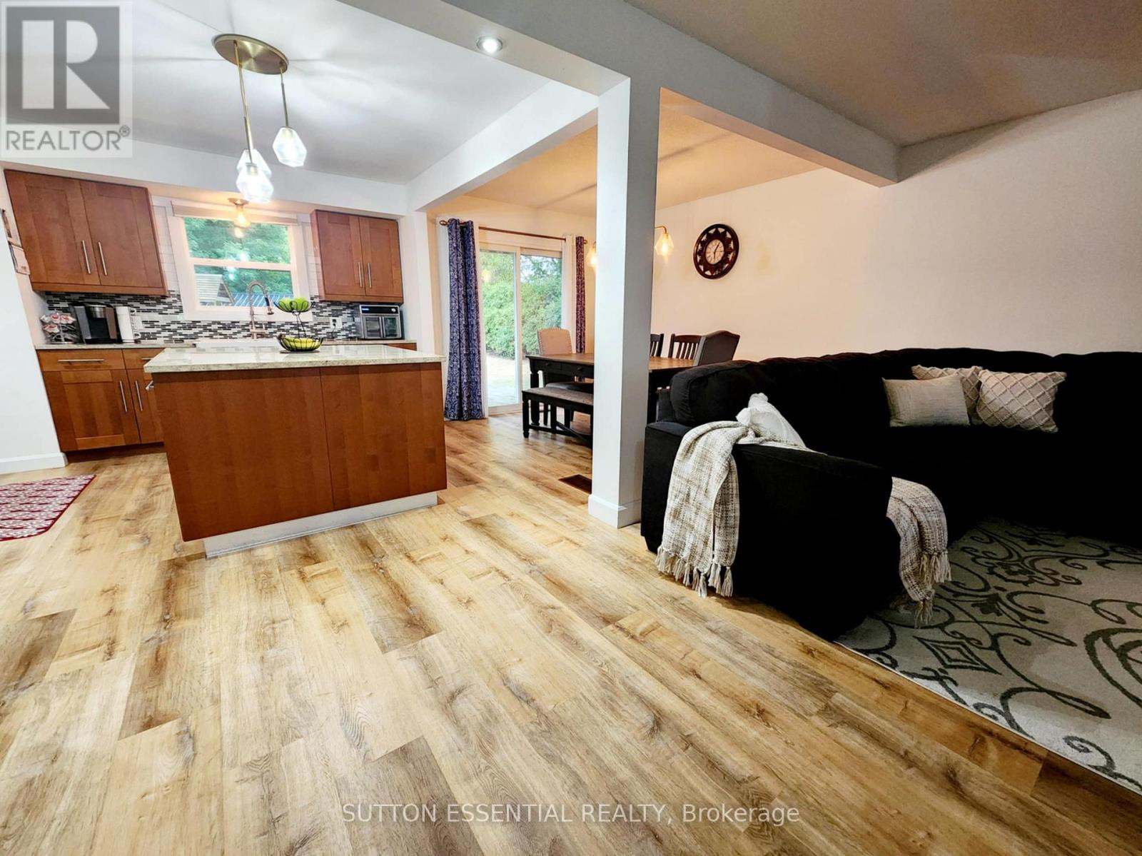 1266 Brockmount Place, Brockville, Ontario  K6V 5Z7 - Photo 3 - X12704146