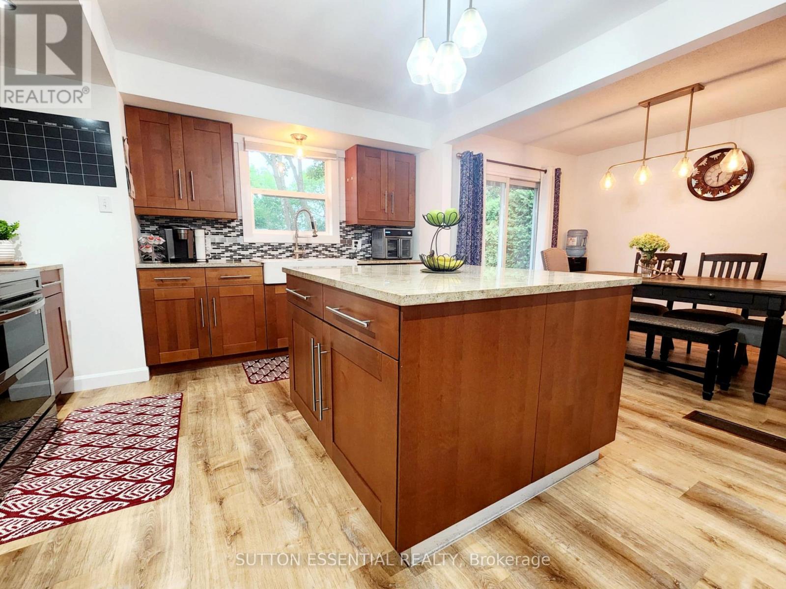 1266 Brockmount Place, Brockville, Ontario  K6V 5Z7 - Photo 4 - X12704146