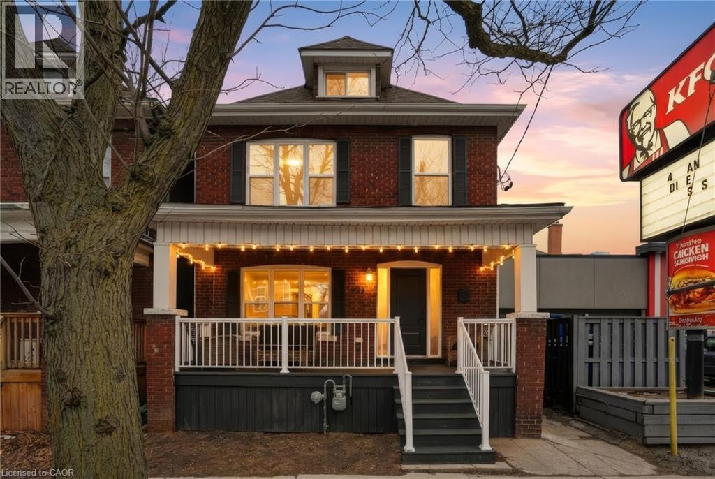 <div class="slider-price">$649,900</div><p>305 Cannon Street E, Hamilton, Ontario</p>