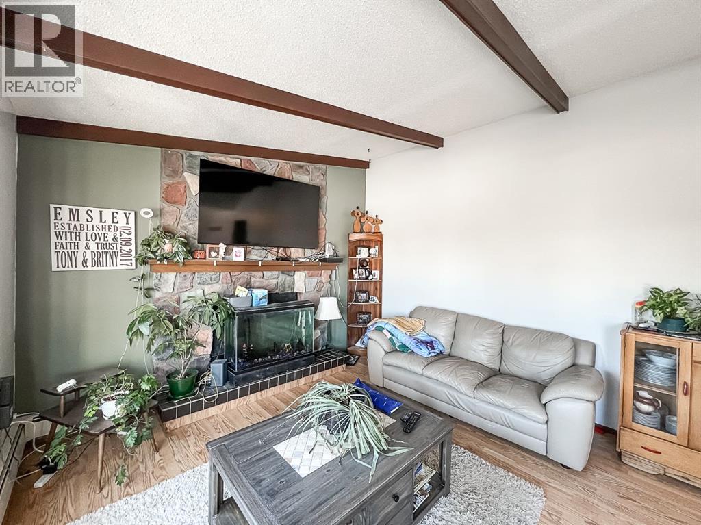 5124 49 Street, Girouxville, Alberta  T0H 1S0 - Photo 9 - A2270056