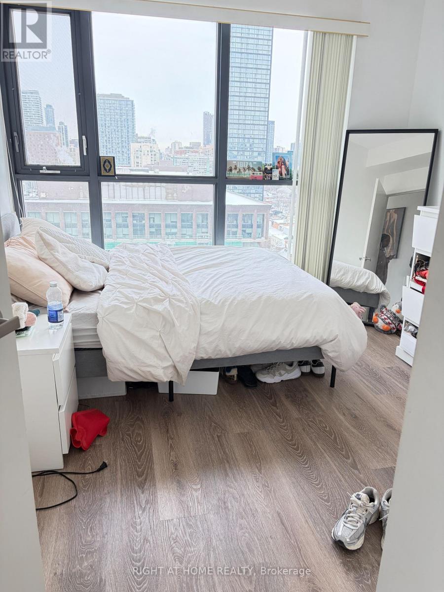 1709 - 159 Dundas Street E, Toronto, Ontario  M5B 1E4 - Photo 10 - C12703996