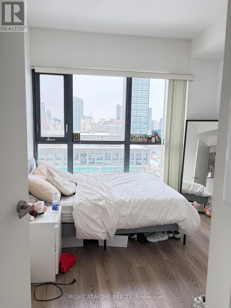 1709 - 159 Dundas Street E, Toronto, Ontario  M5B 1E4 - Photo 9 - C12703996