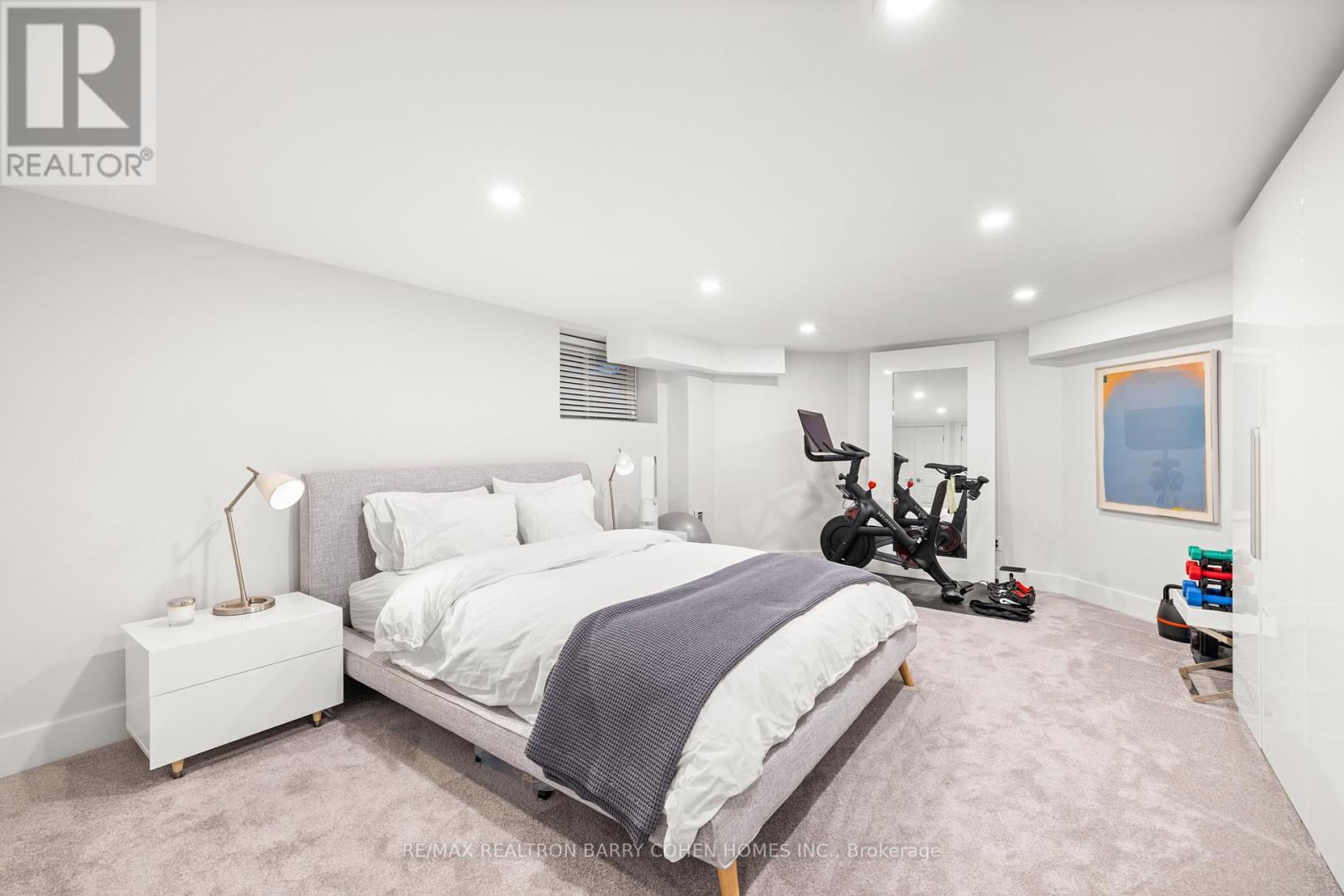 215 Lonsmount Drive, Toronto, Ontario  M5P 2Y6 - Photo 33 - C12704050