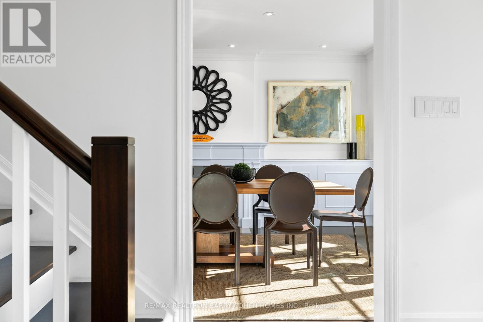 215 Lonsmount Drive, Toronto, Ontario  M5P 2Y6 - Photo 5 - C12704050