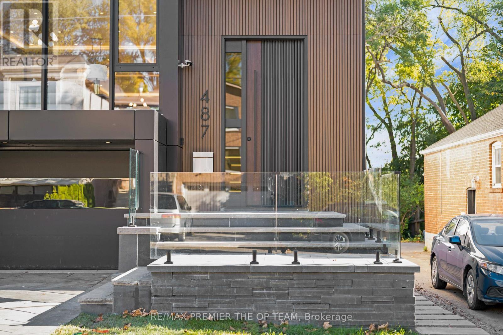 487 Coldstream Avenue, Toronto, Ontario  M5N 1Y6 - Photo 3 - C12704108