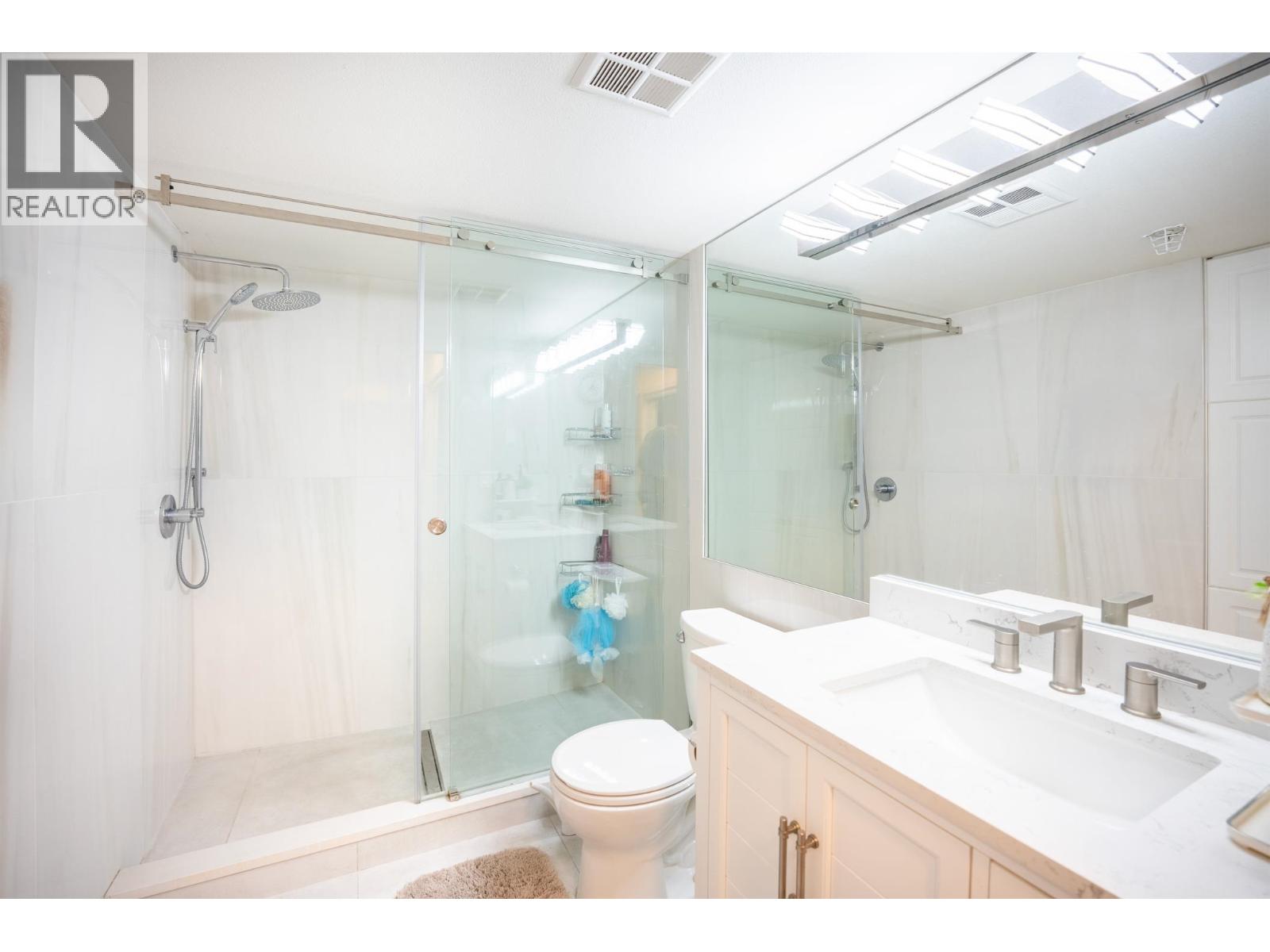 206 855 W 16th Street, North Vancouver, British Columbia  V7P 1R2 - Photo 13 - R3080141