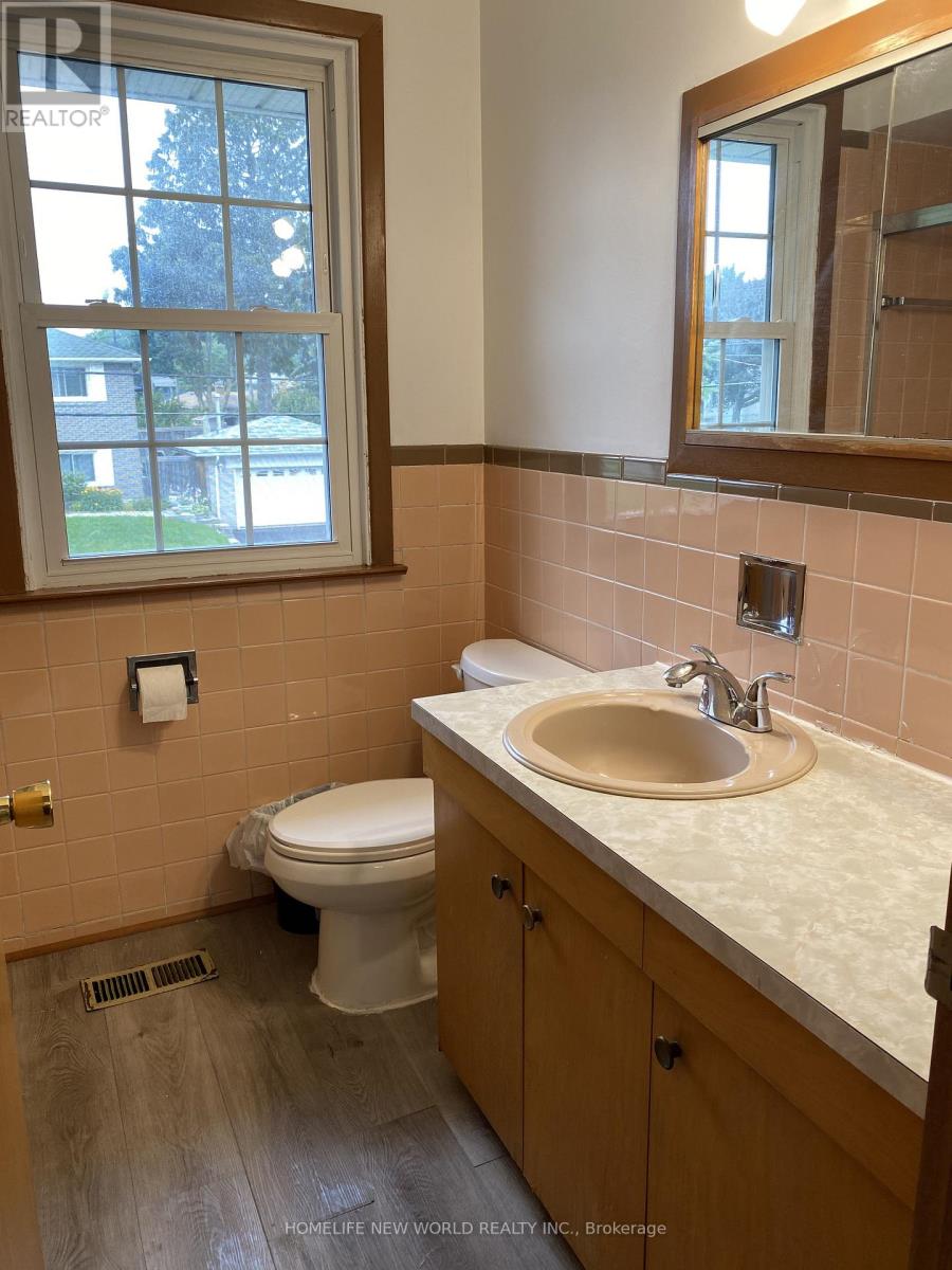 62 Landfair Crescent, Toronto, Ontario  M1J 3A7 - Photo 15 - E12703990