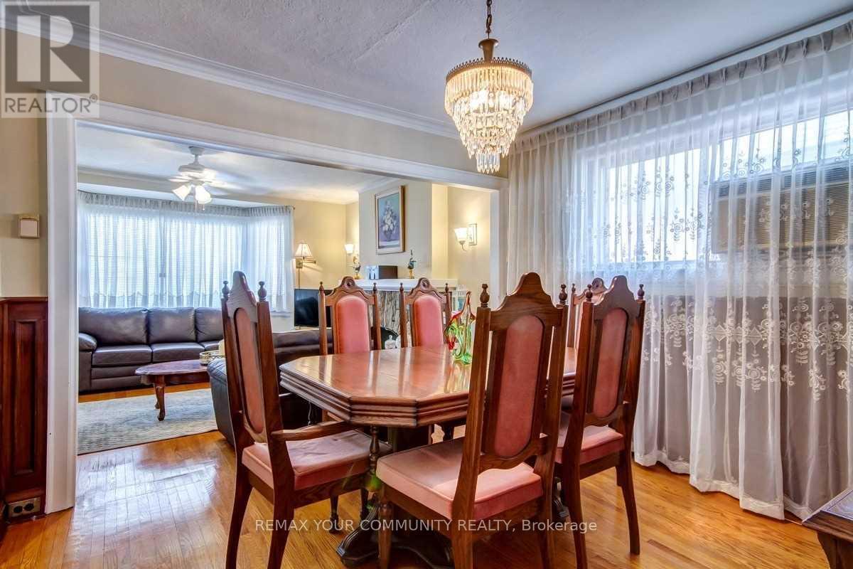 Main Floor - 203 Woodycrest Avenue, Toronto, Ontario  M4J 3C4 - Photo 6 - E12704158