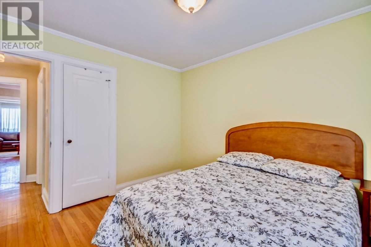 Main Floor - 203 Woodycrest Avenue, Toronto, Ontario  M4J 3C4 - Photo 9 - E12704158