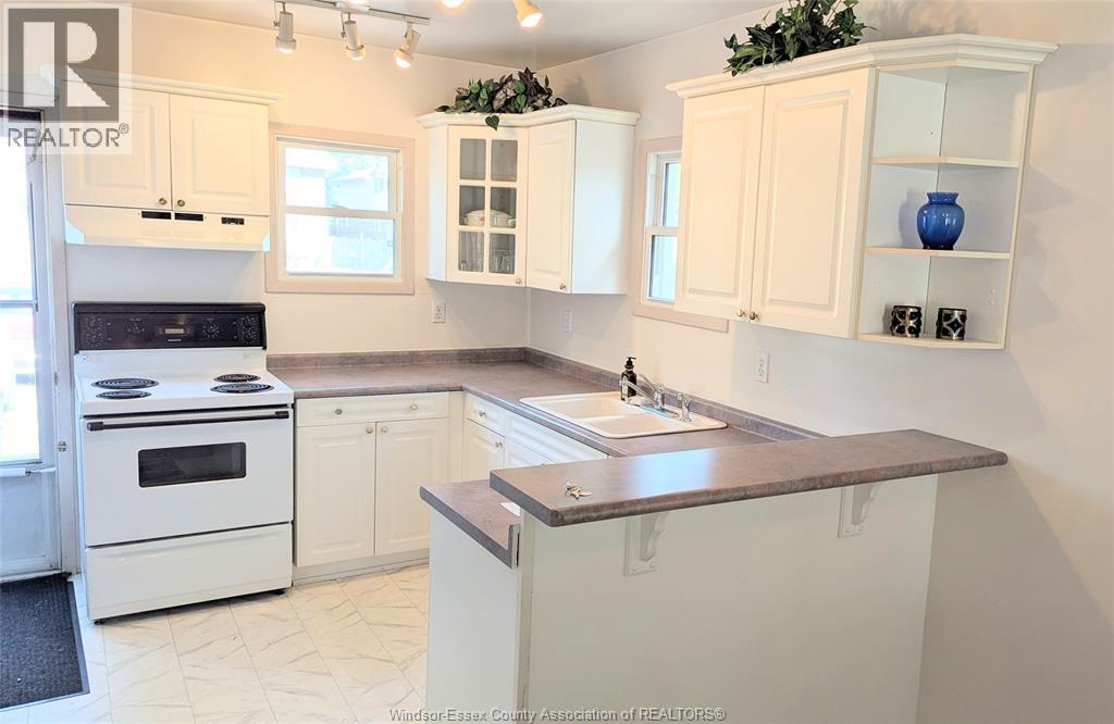 534 California, Windsor, Ontario  N9B 2Y9 - Photo 4 - 26001325
