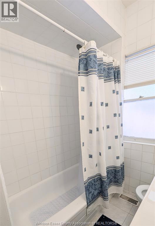 534 California, Windsor, Ontario  N9B 2Y9 - Photo 5 - 26001325