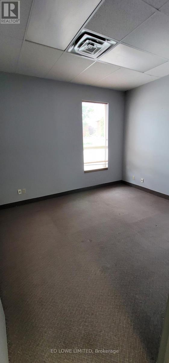 1001 - 74 Cedar Pointe Drive, Barrie, Ontario  L4N 5R7 - Photo 10 - S12704028