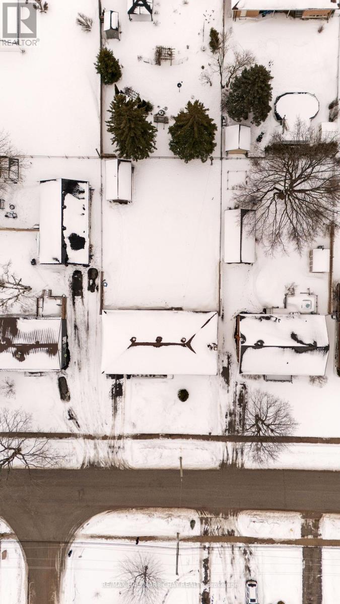 19 Steel Street, Barrie, Ontario  L4M 2E6 - Photo 44 - S12703782