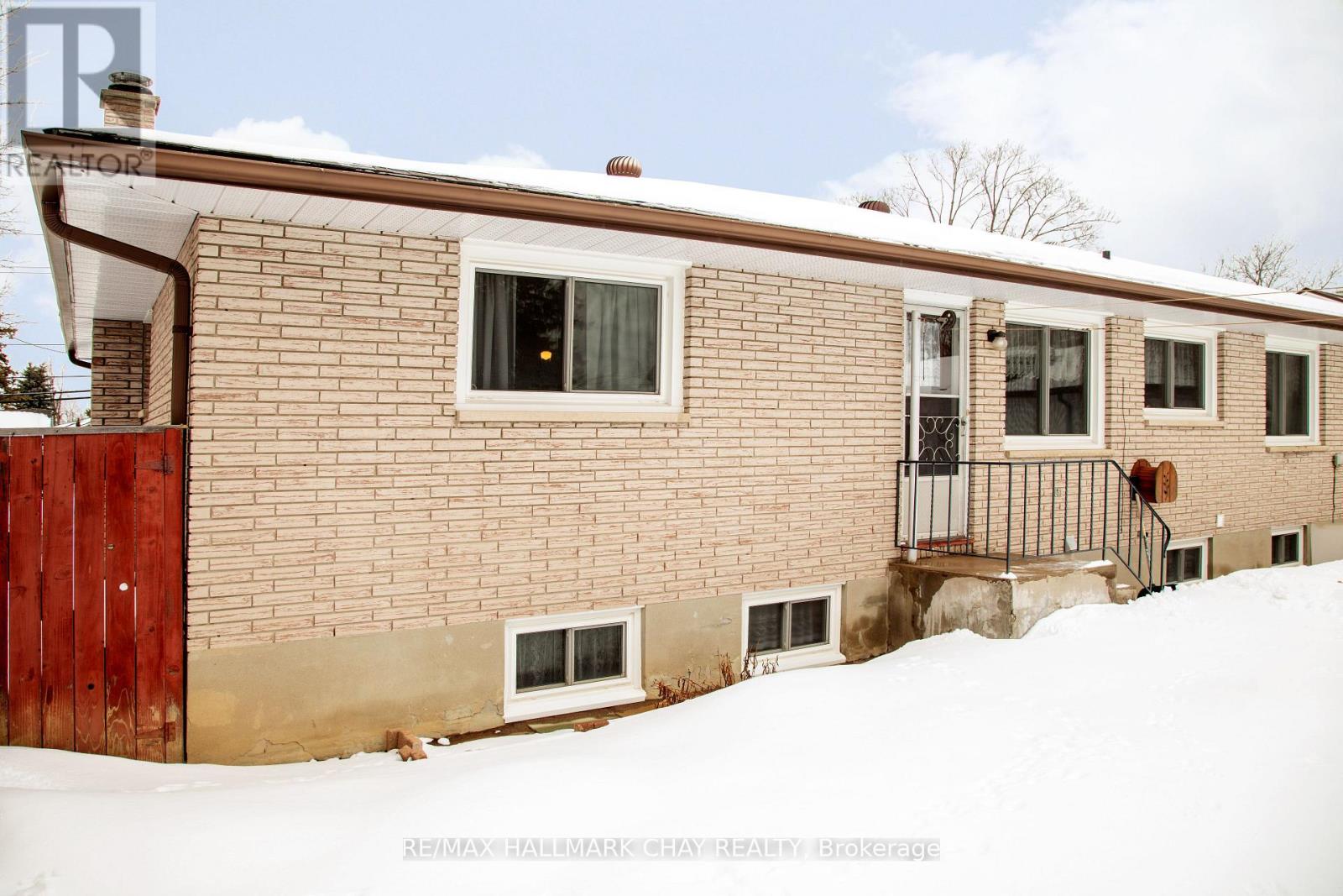 19 Steel Street, Barrie, Ontario  L4M 2E6 - Photo 37 - S12703782