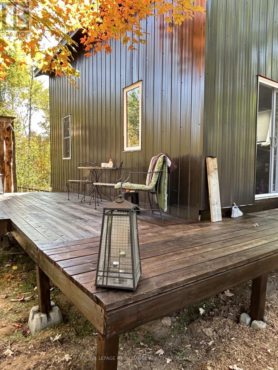 384 Big Crosby Lake Road, Rideau Lakes, Ontario  K0G 1X0 - Photo 12 - X12703324