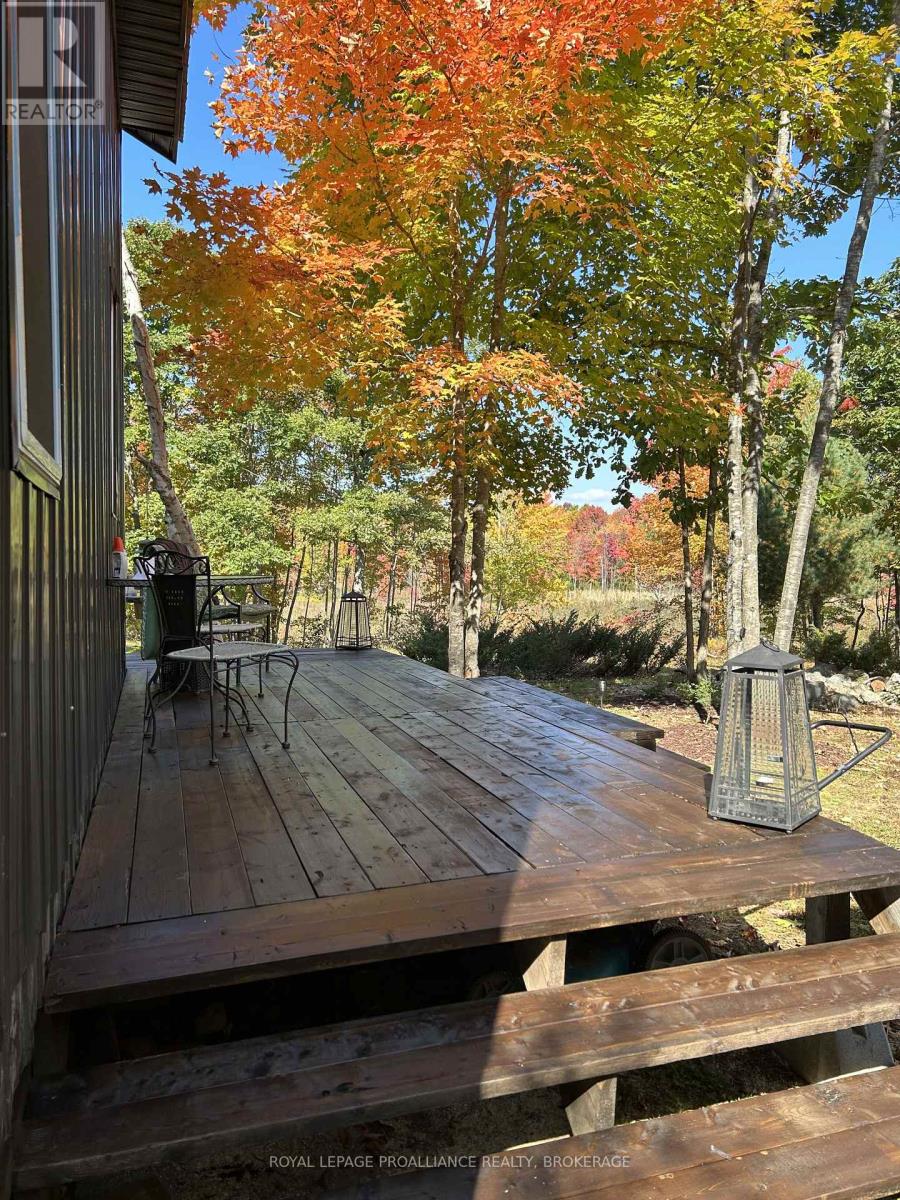 384 Big Crosby Lake Road, Rideau Lakes, Ontario  K0G 1X0 - Photo 17 - X12703324