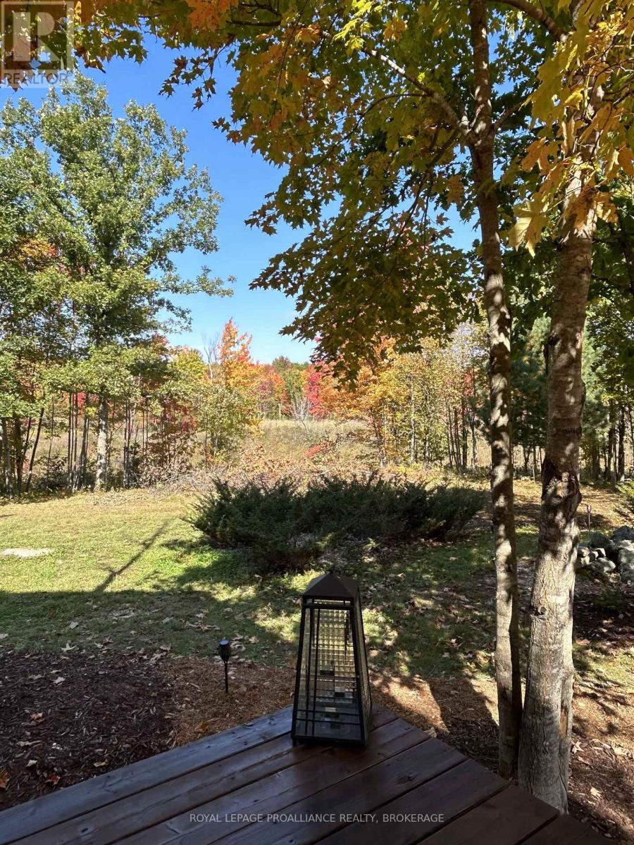 384 Big Crosby Lake Road, Rideau Lakes, Ontario  K0G 1X0 - Photo 29 - X12703324