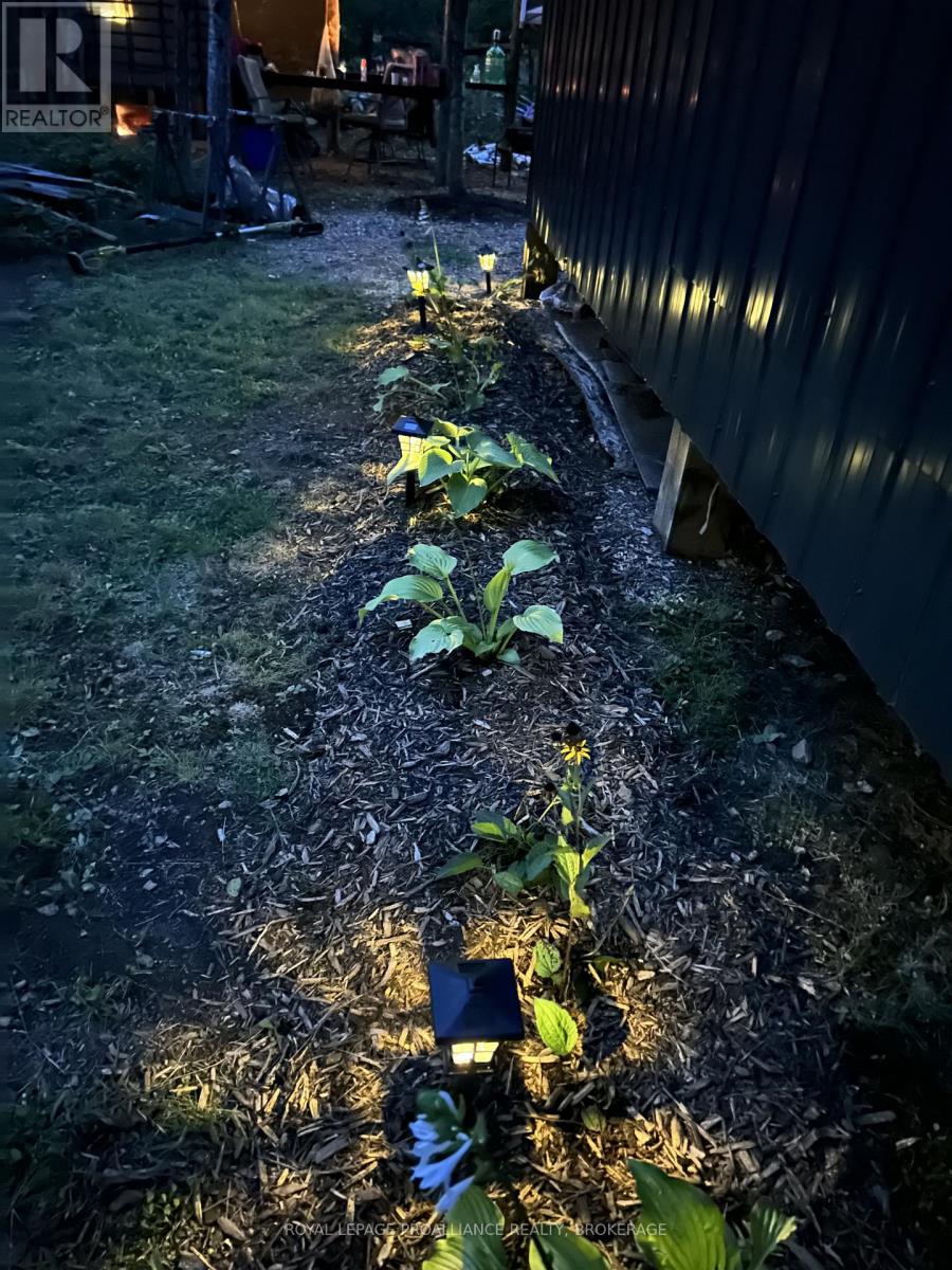 384 Big Crosby Lake Road, Rideau Lakes, Ontario  K0G 1X0 - Photo 35 - X12703324