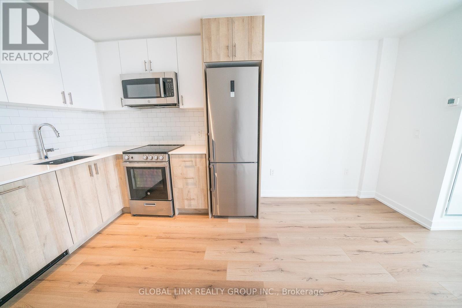 501 - 1195 The Queensway Way, Toronto, Ontario  M8Z 0H1 - Photo 9 - W12704006