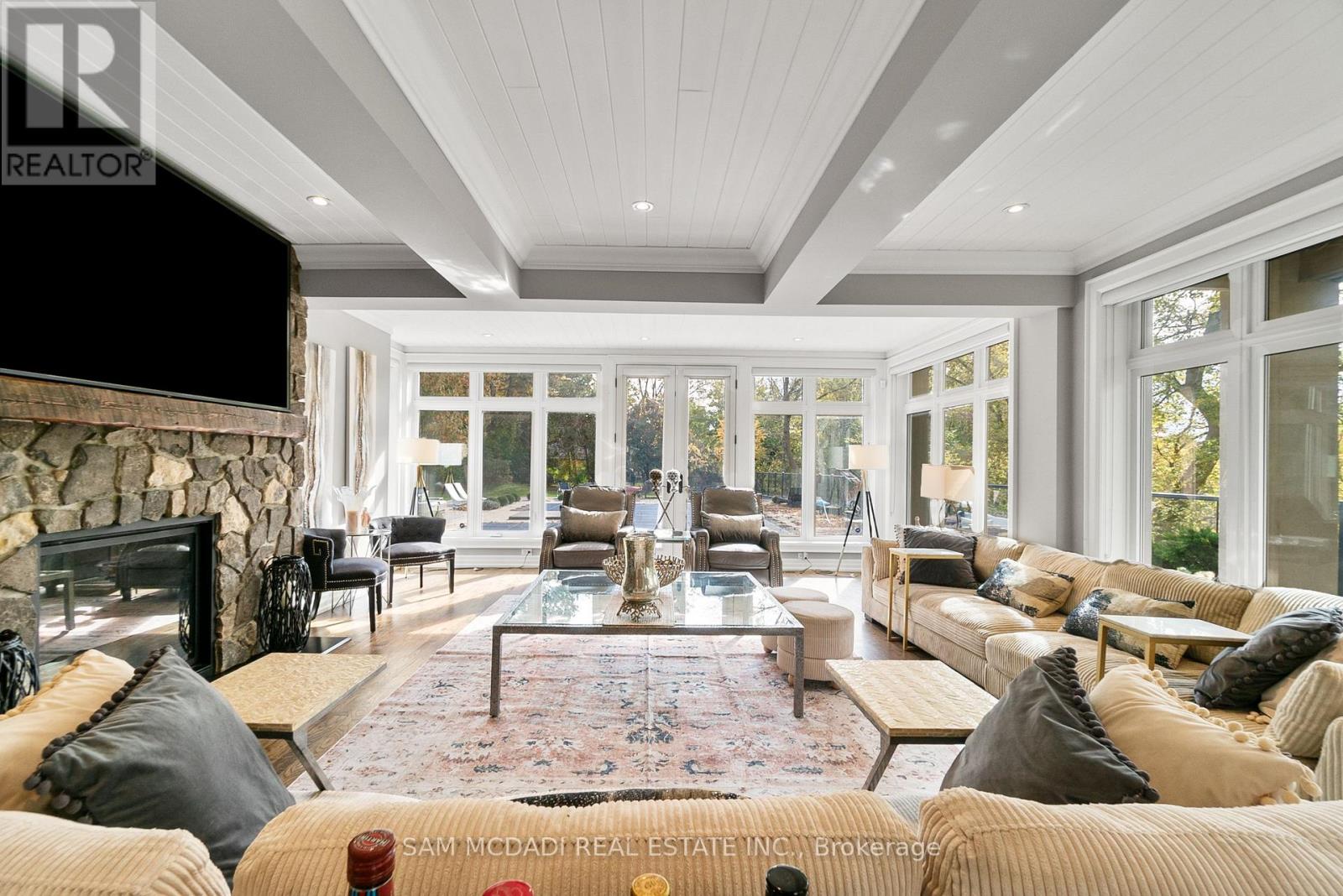 2552 Jarvis Street, Mississauga, Ontario  L5C 2P6 - Photo 16 - W12704008